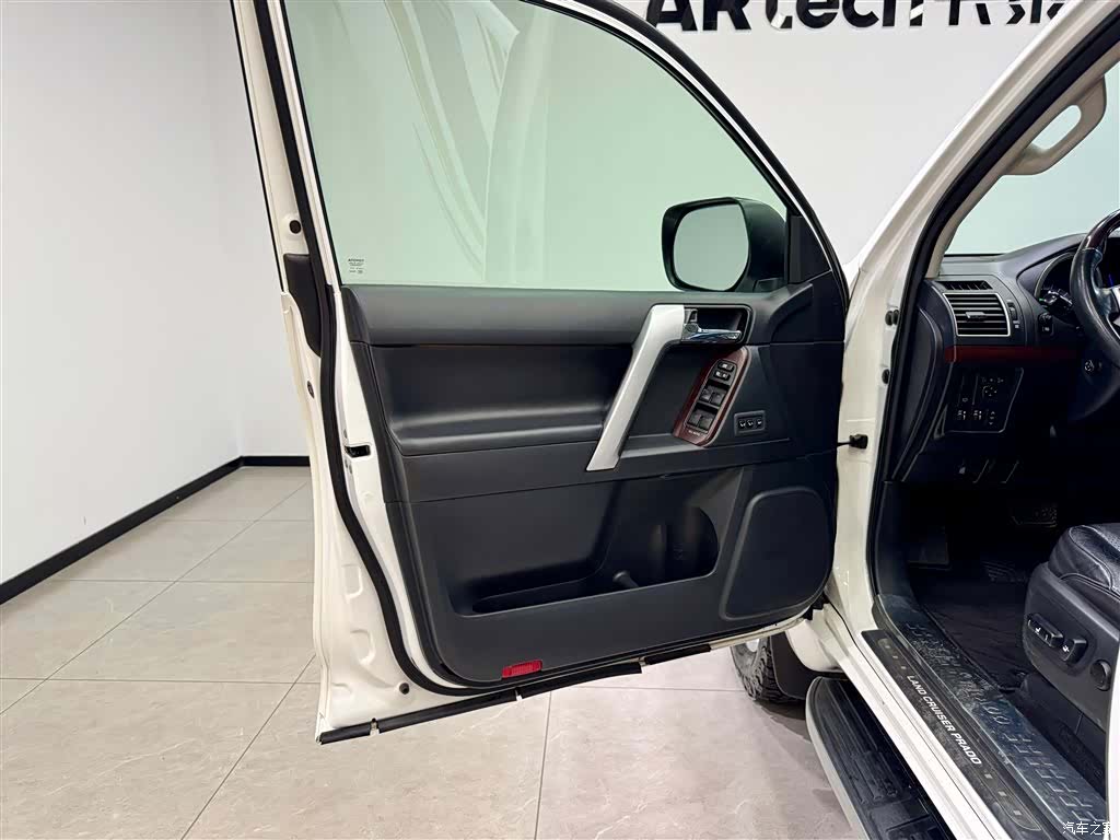 Toyota Prado, 2014 15