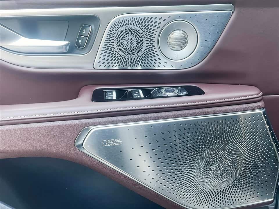 Lincoln Navigator