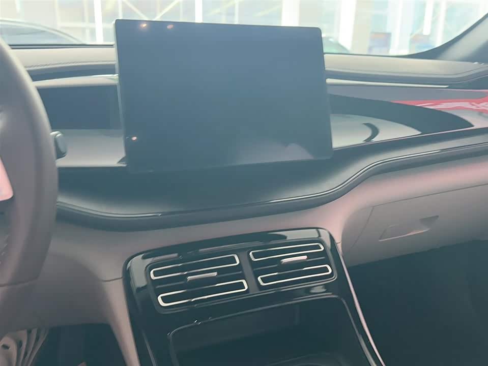 BYD Qin Yuan BYD Qin Yuan