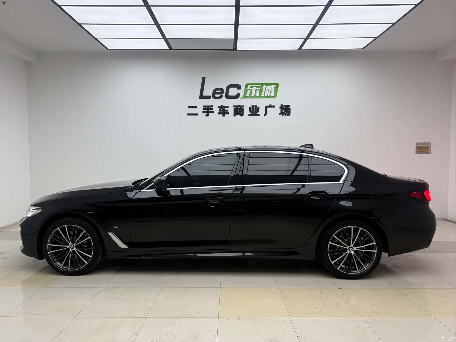 BMW 5 Series, 2024 4