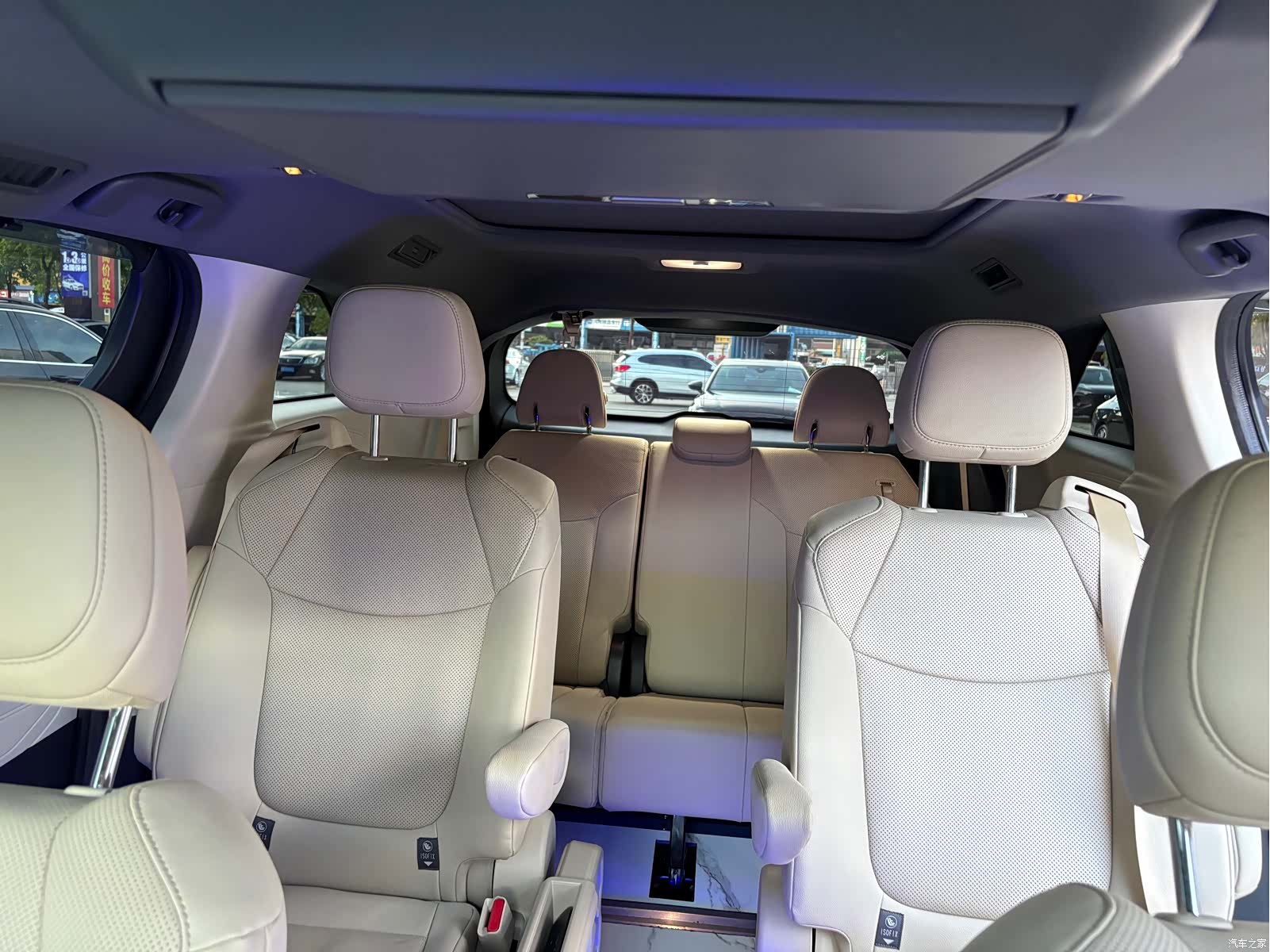 Toyota Granvia, 2024 12