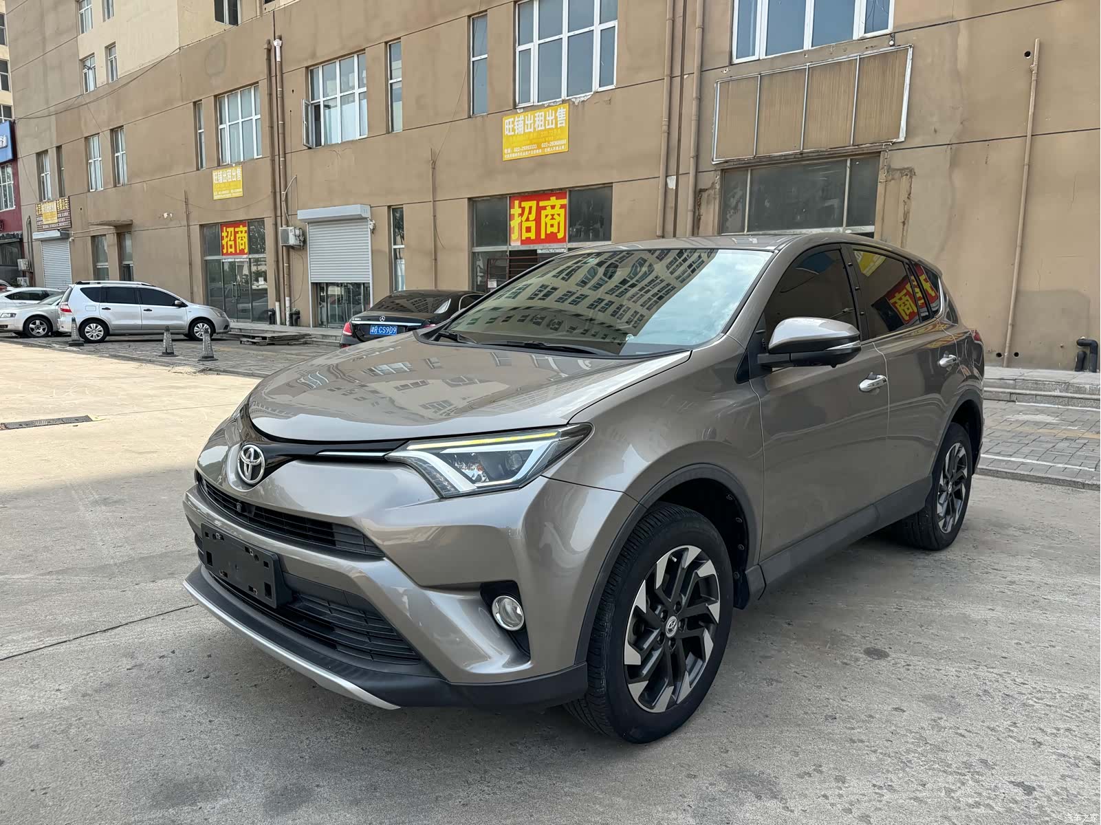 Toyota RAV4, 2016 1