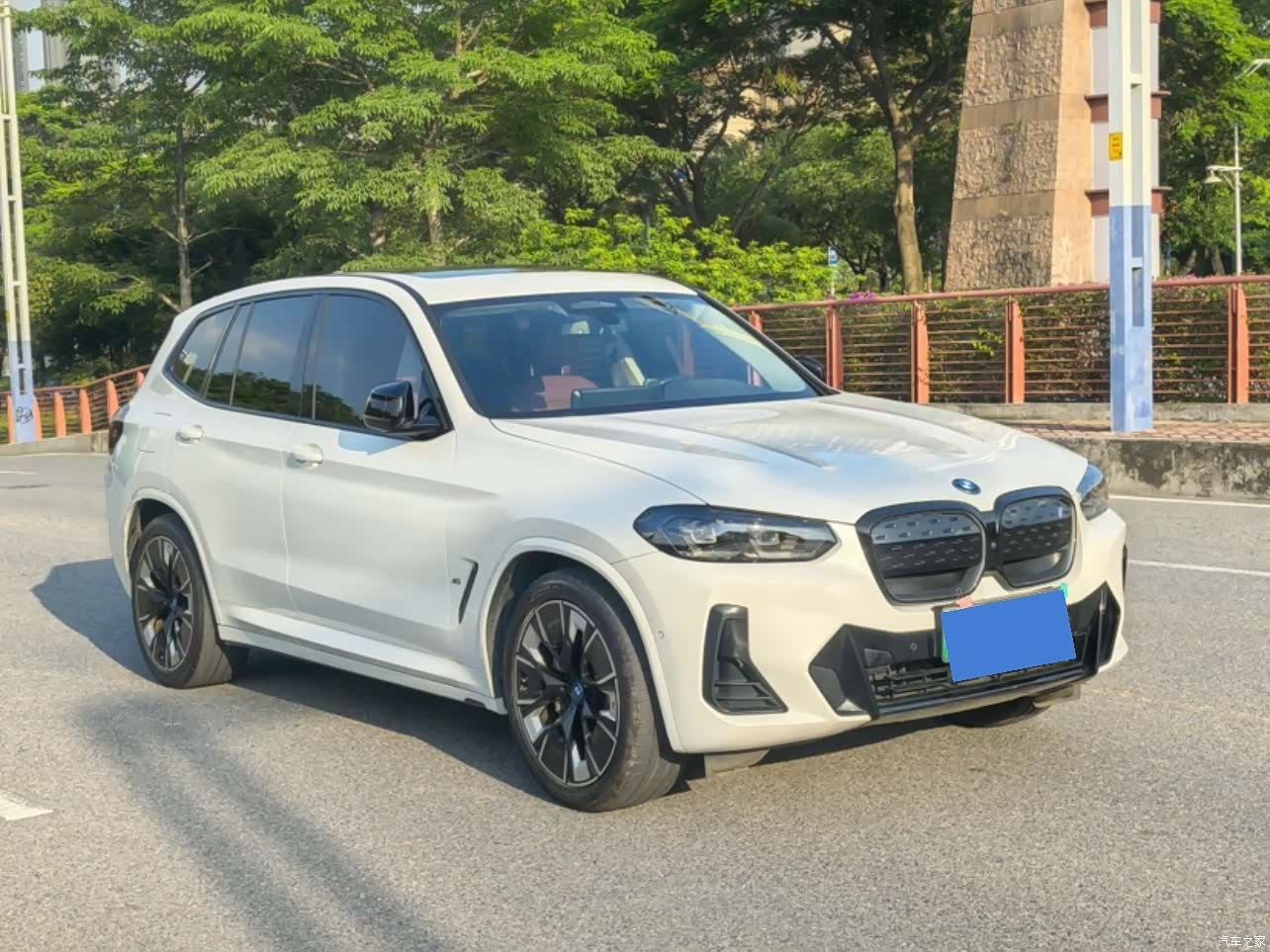 BMW iX3, 2023 3