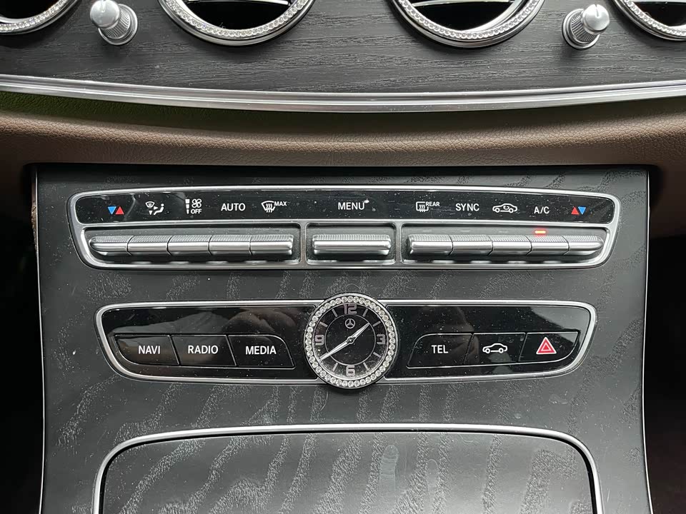 Mercedes-Benz E-class Mercedes-Benz E-class