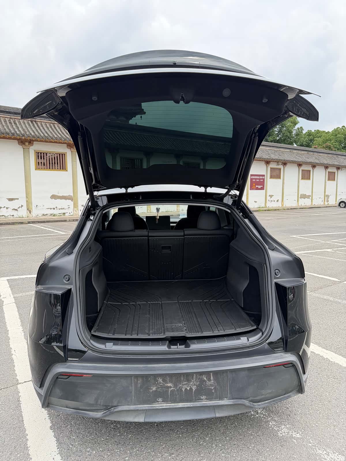 Tesla Model Y, 2026 7