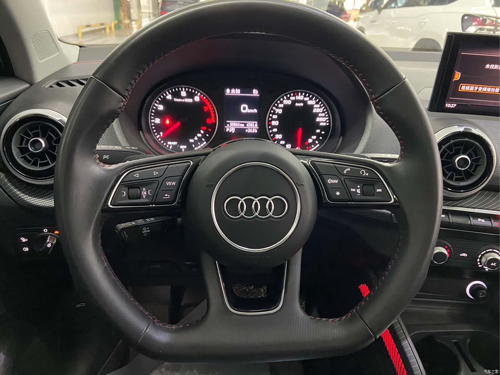 Audi Q2L, 2021 21