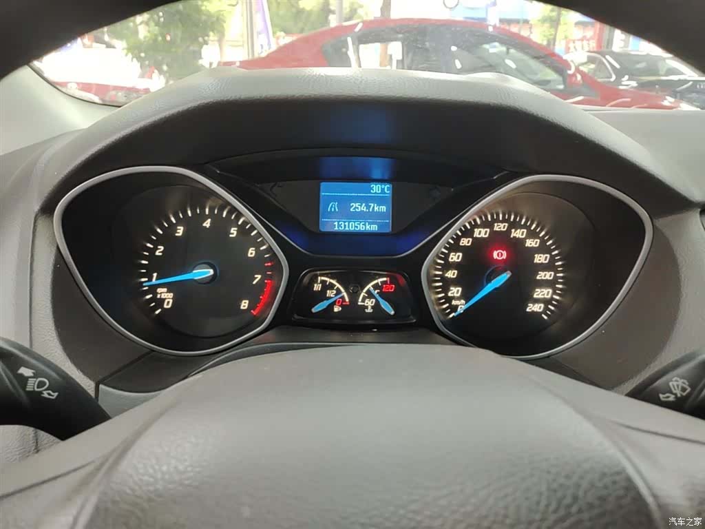 Ford Focus, 2014 12