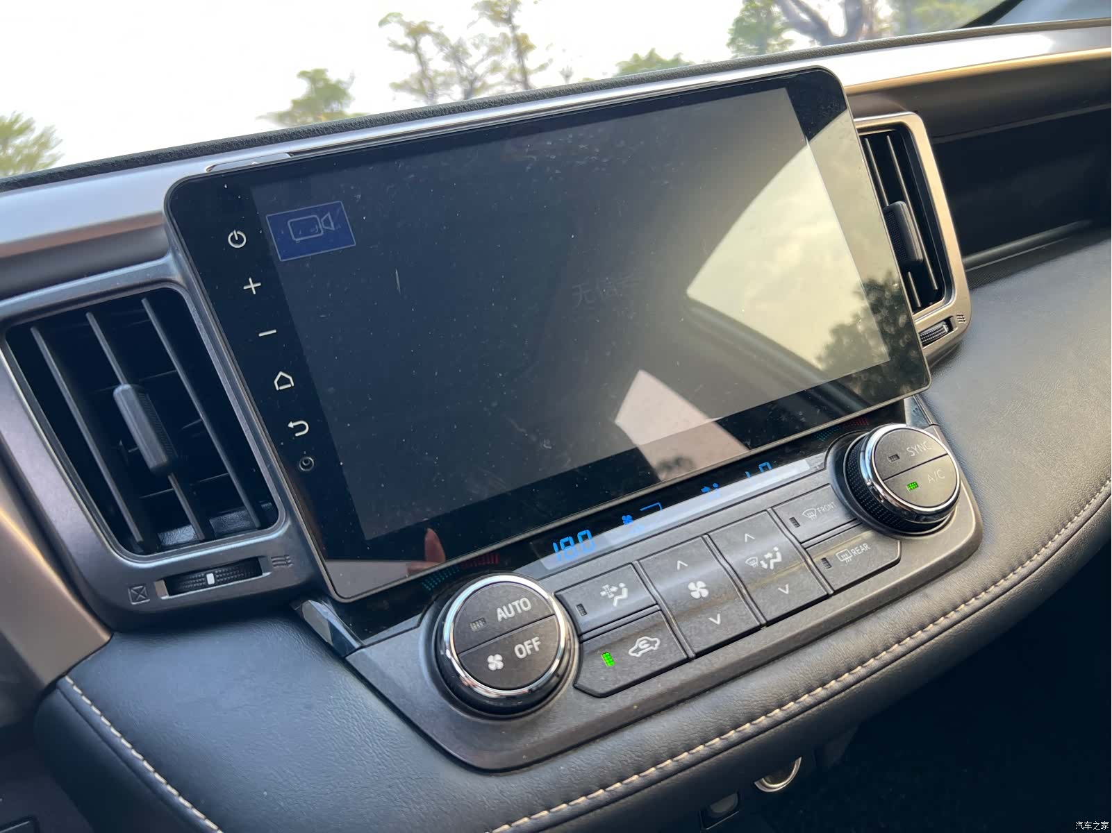 Toyota RAV4, 2016 10
