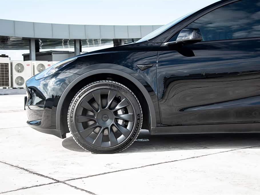 Tesla Model Y Tesla Model Y