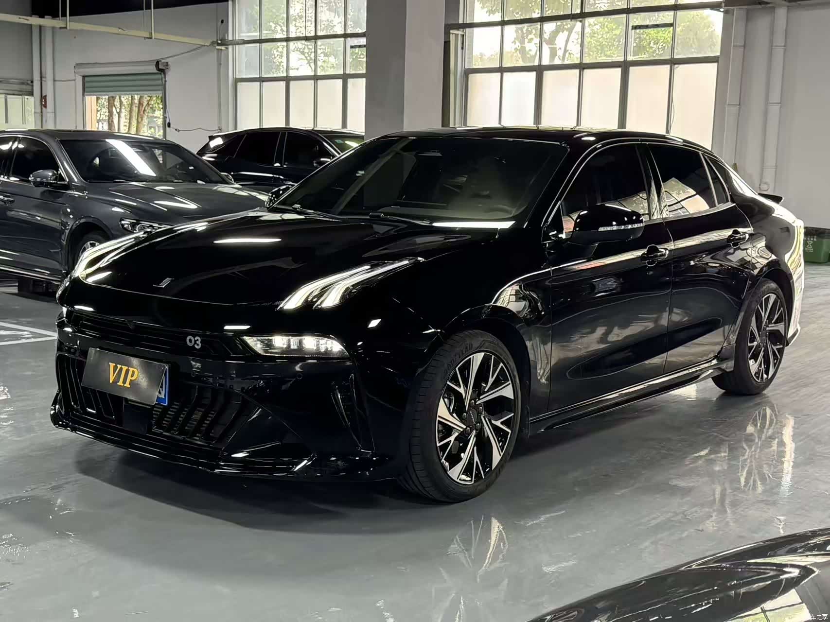Lynk & Co 02