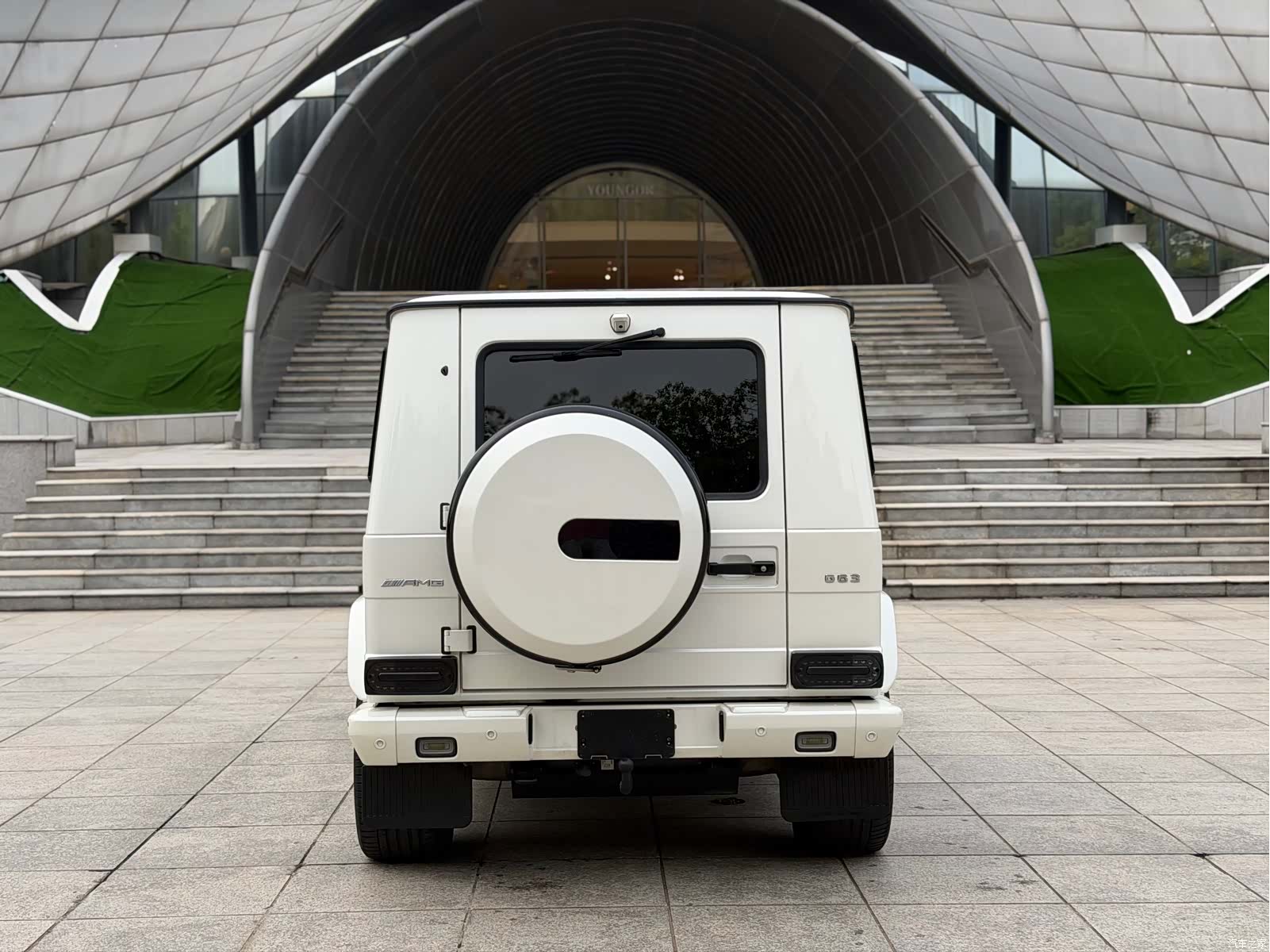 Mercedes-Benz G-Class, 2016 9