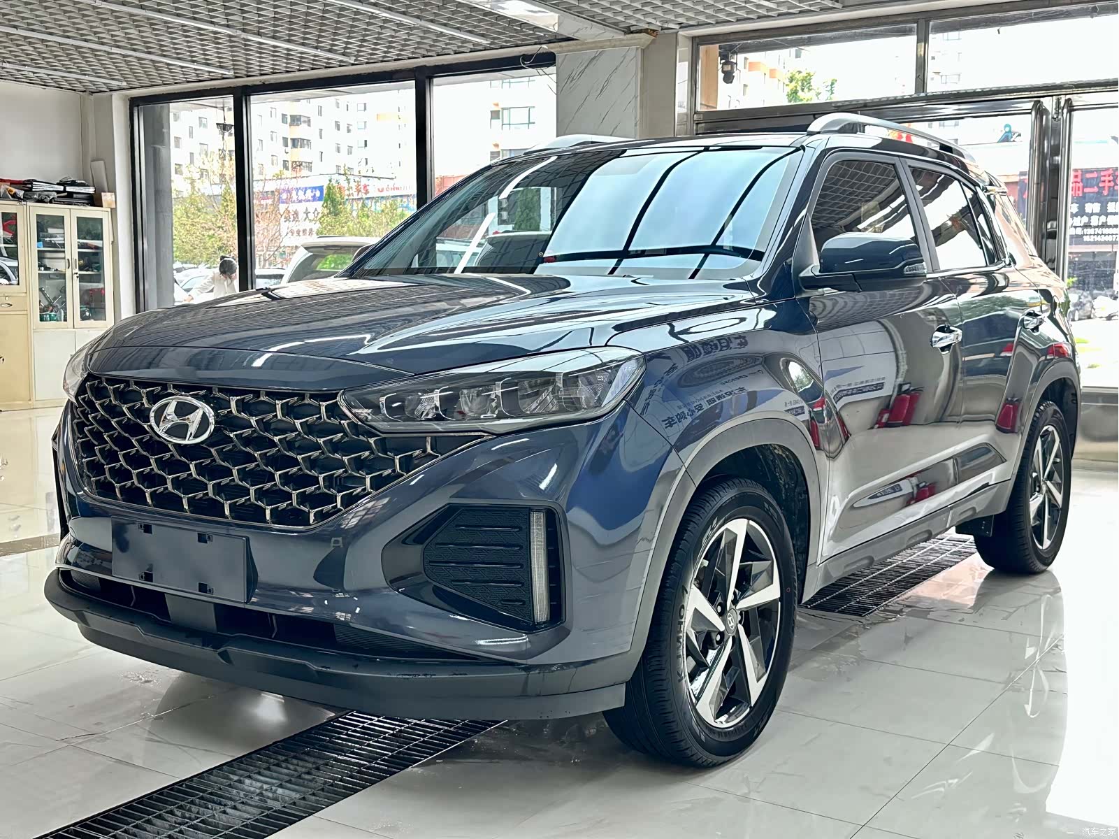 Hyundai ix35, 2023 1
