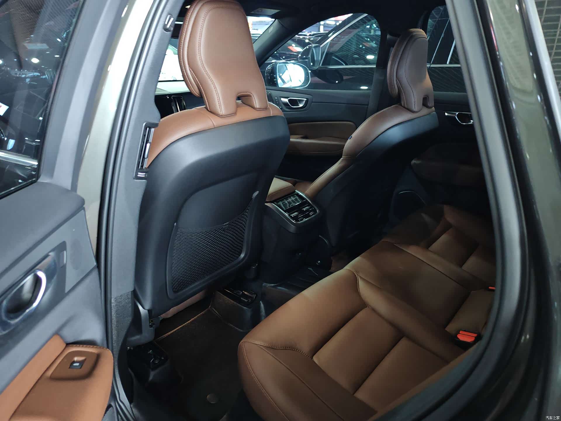 Volvo XC60, 2021 8