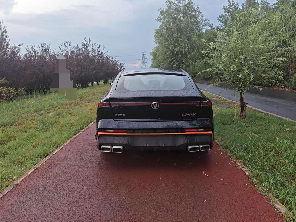 Changan UNI-V