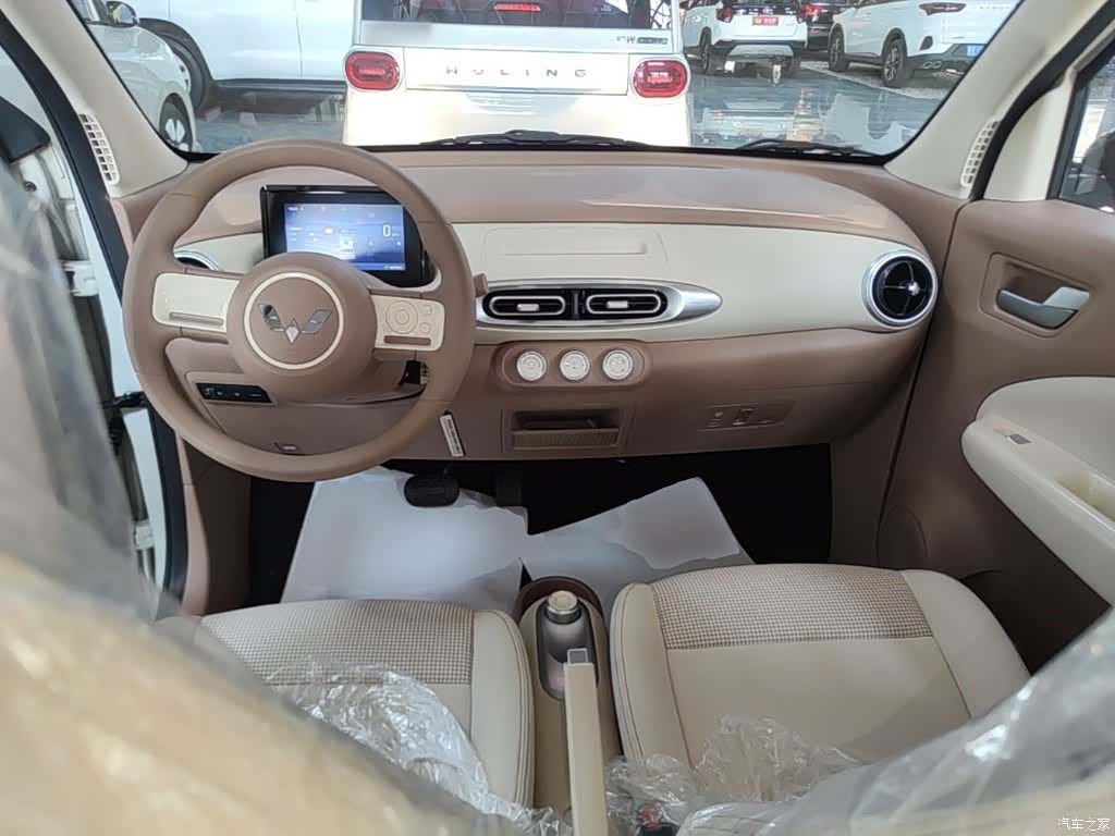Wuling MINIEV, 2026 10