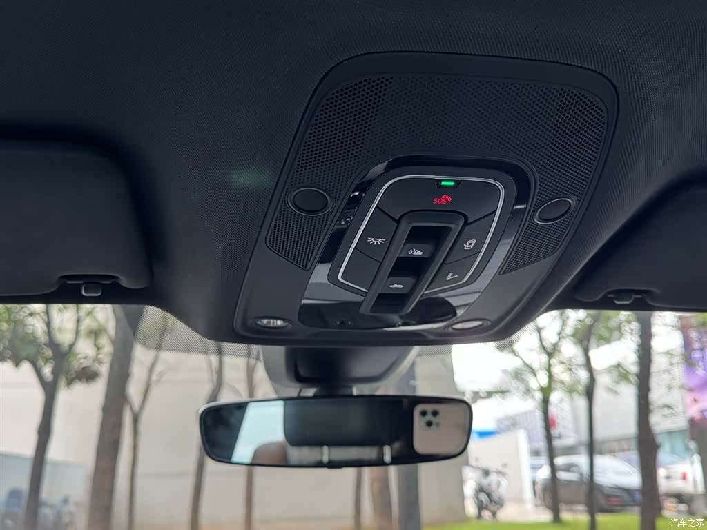 Audi Q5L, 2025 19