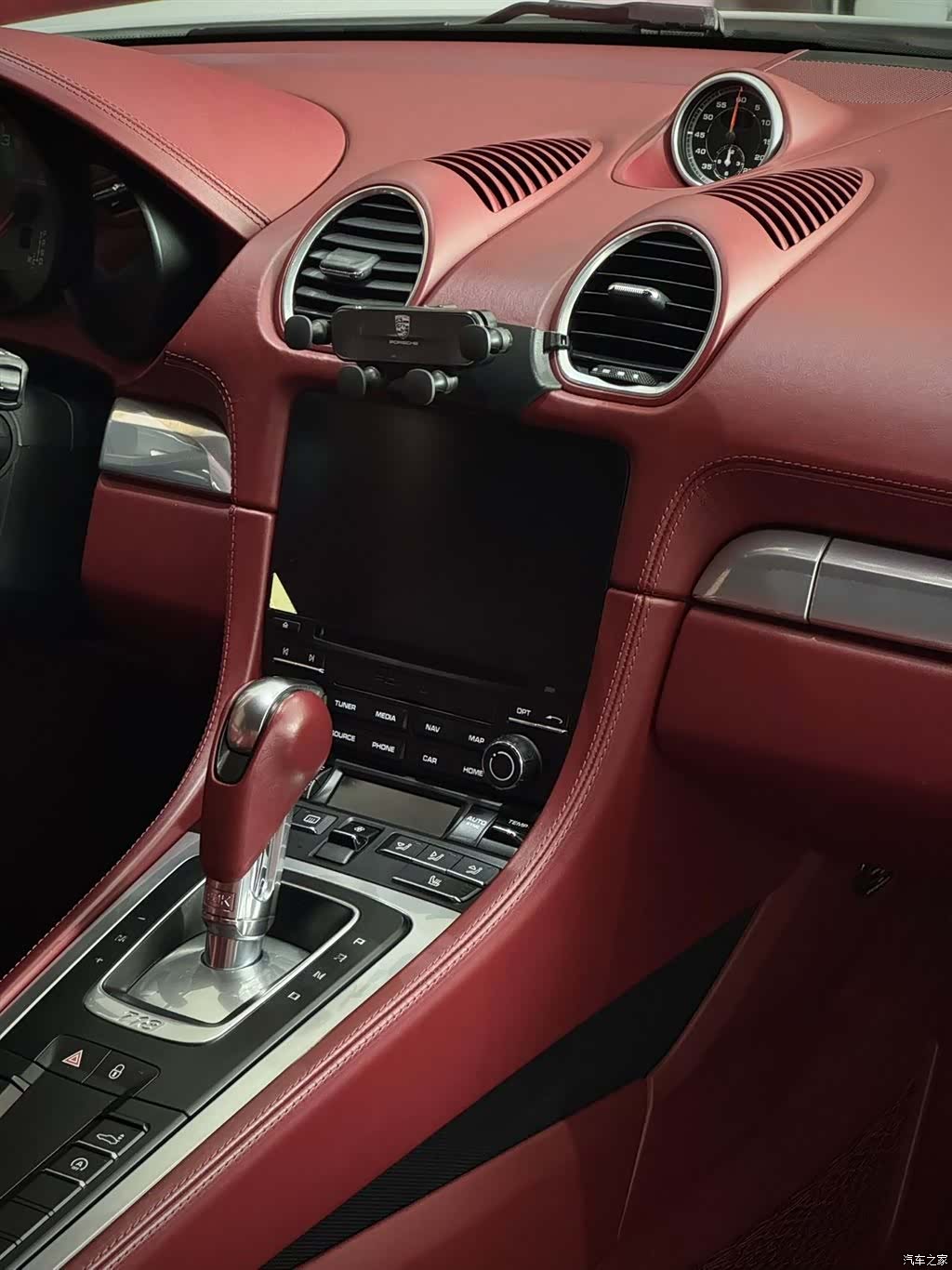 Porsche Cayman, 2018 10
