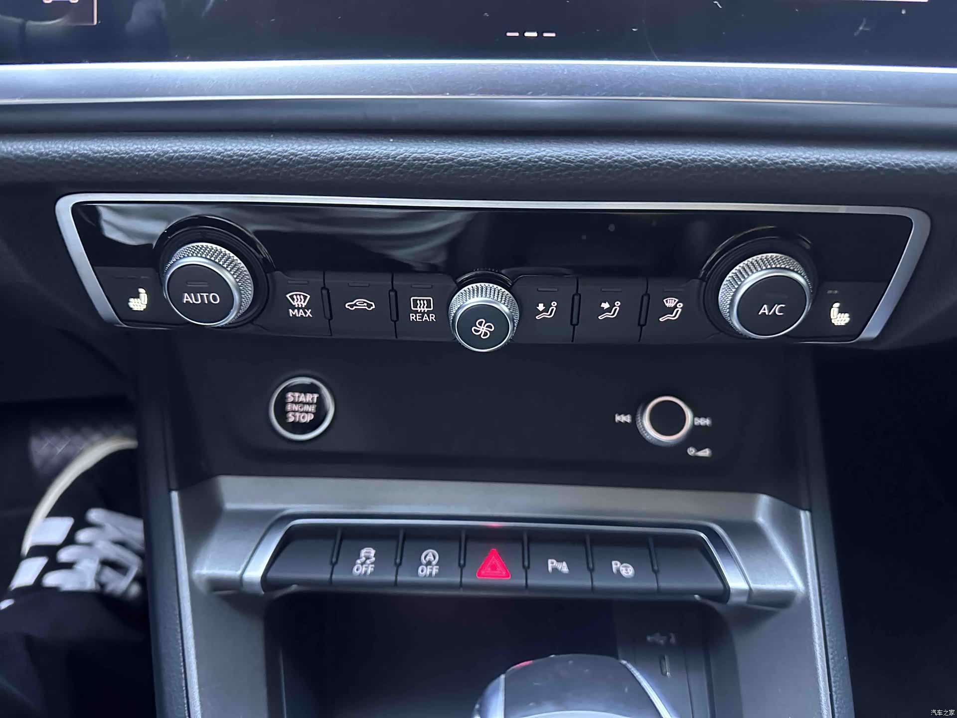 Audi Q3, 2023 12