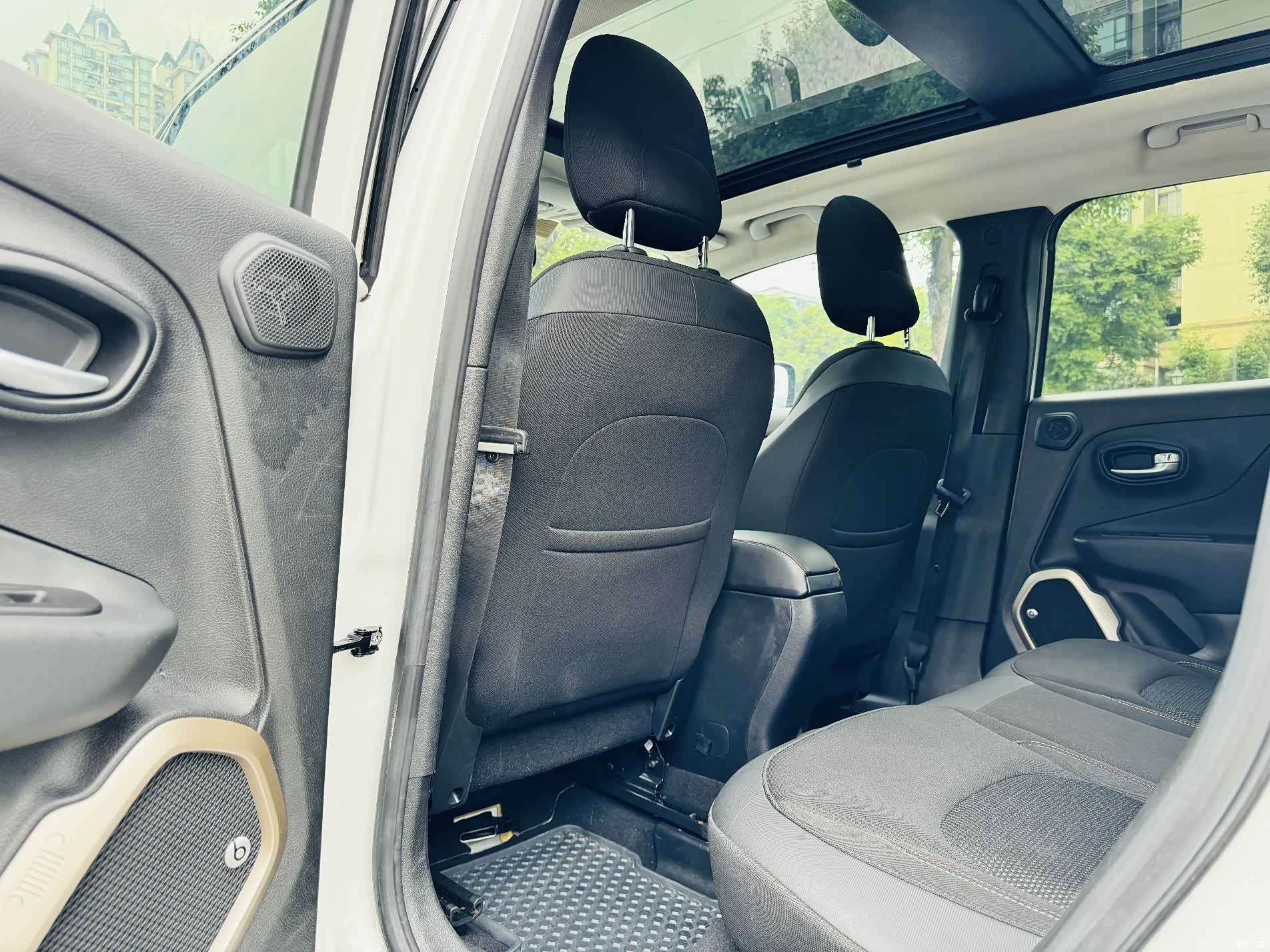 Jeep Renegade, 2016 15