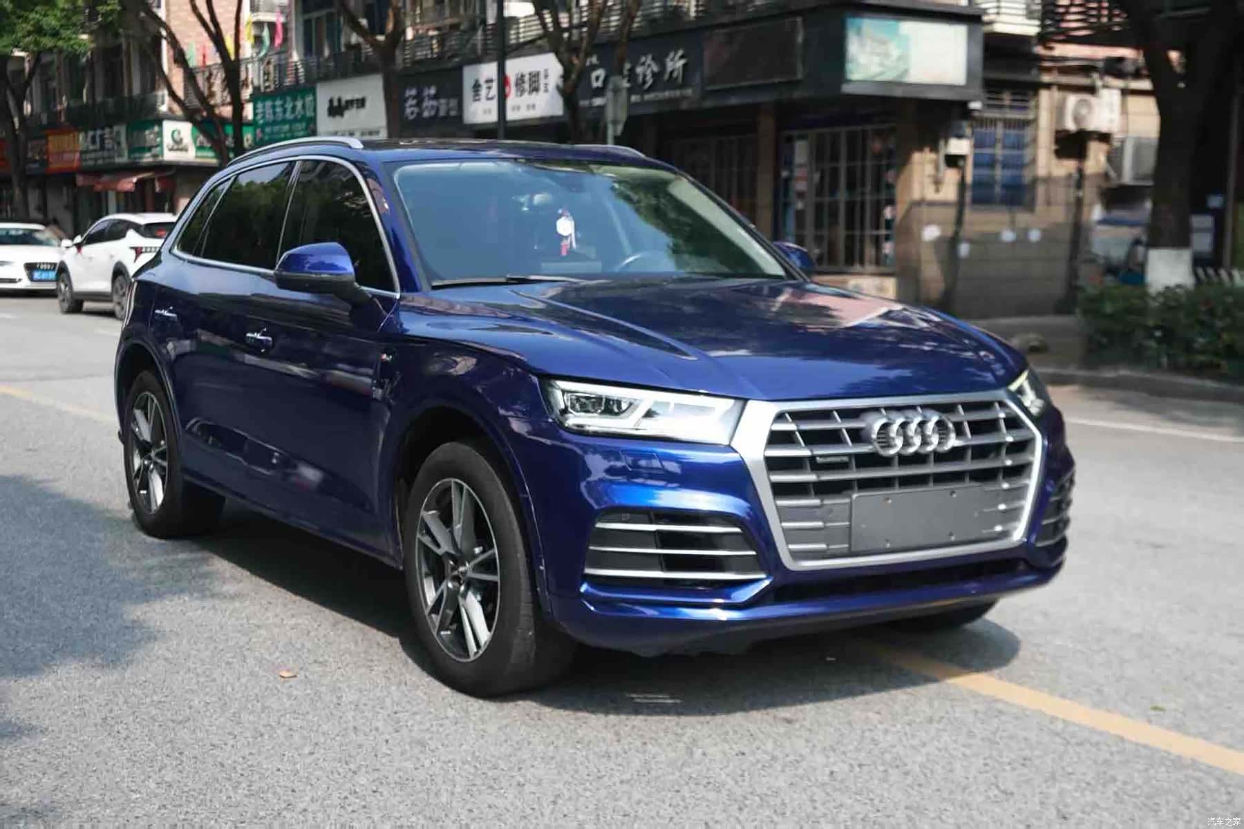 Audi Q5L, 2018 1