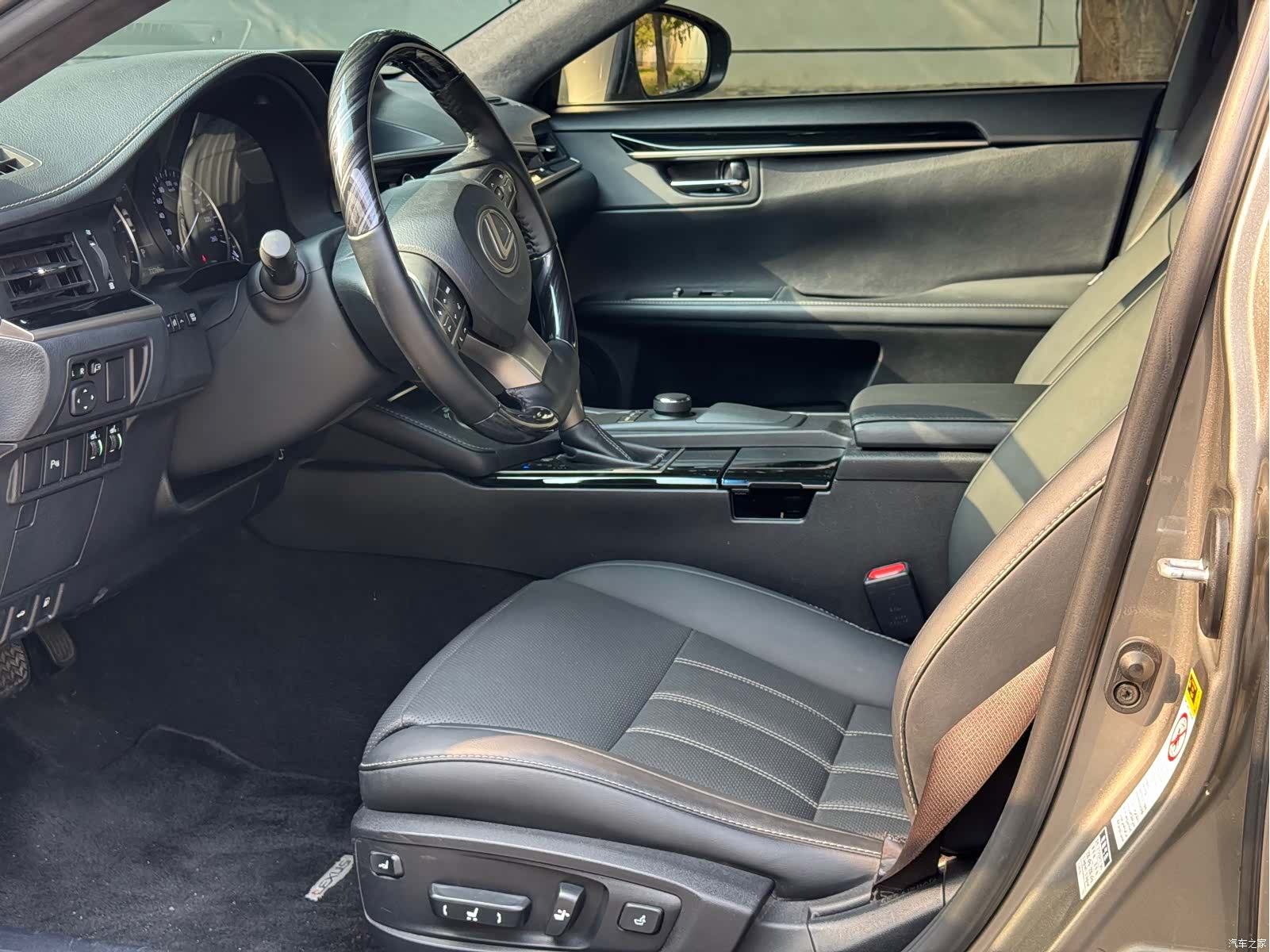 Lexus ES, 2017 6