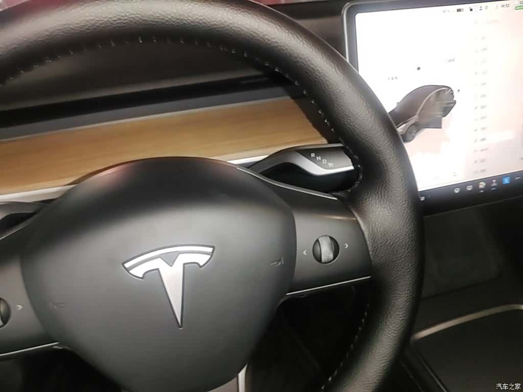 Tesla Model 3, 2023 14