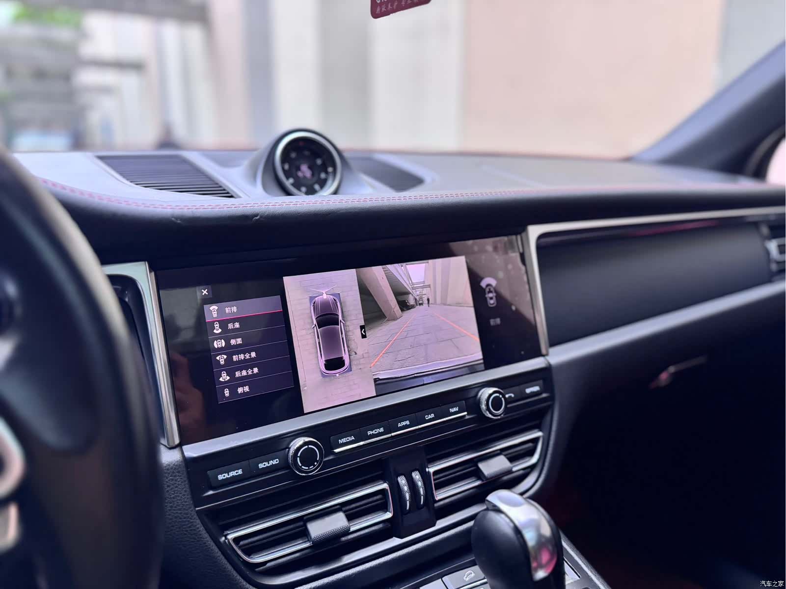 Porsche Macan, 2021 9