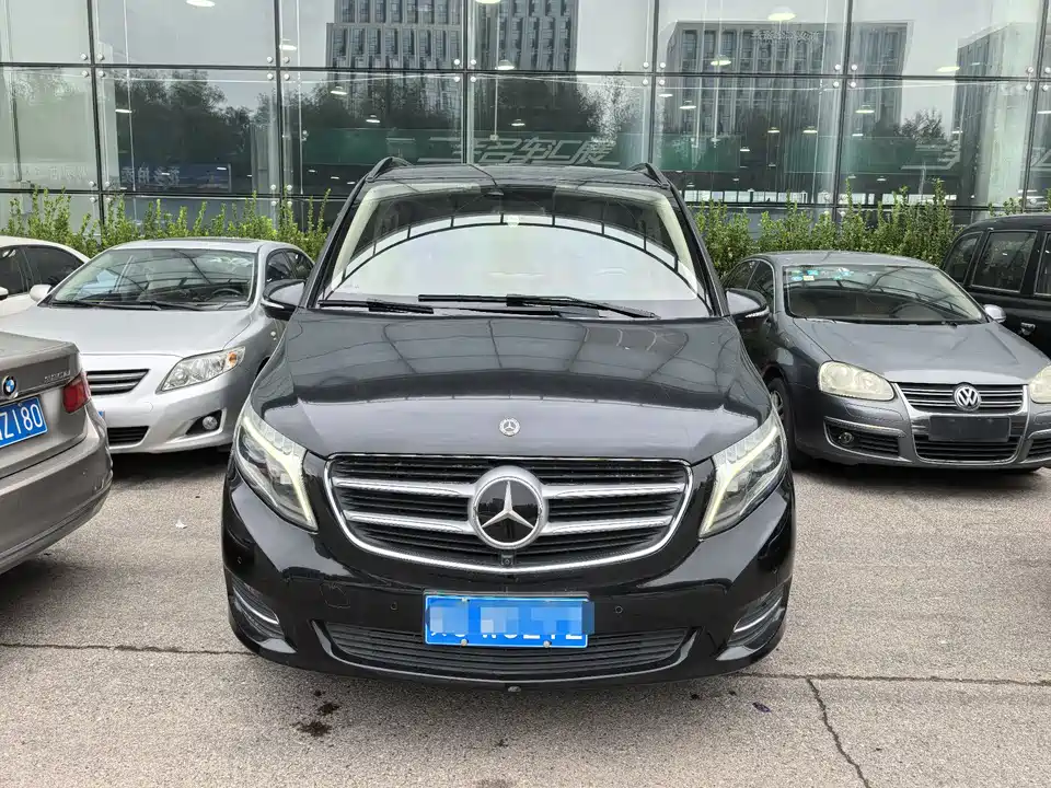 Mercedes-Benz V-class