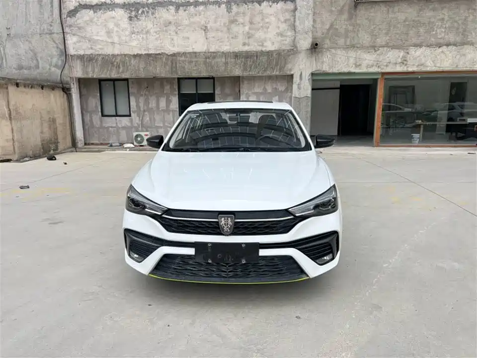 Roewe i5