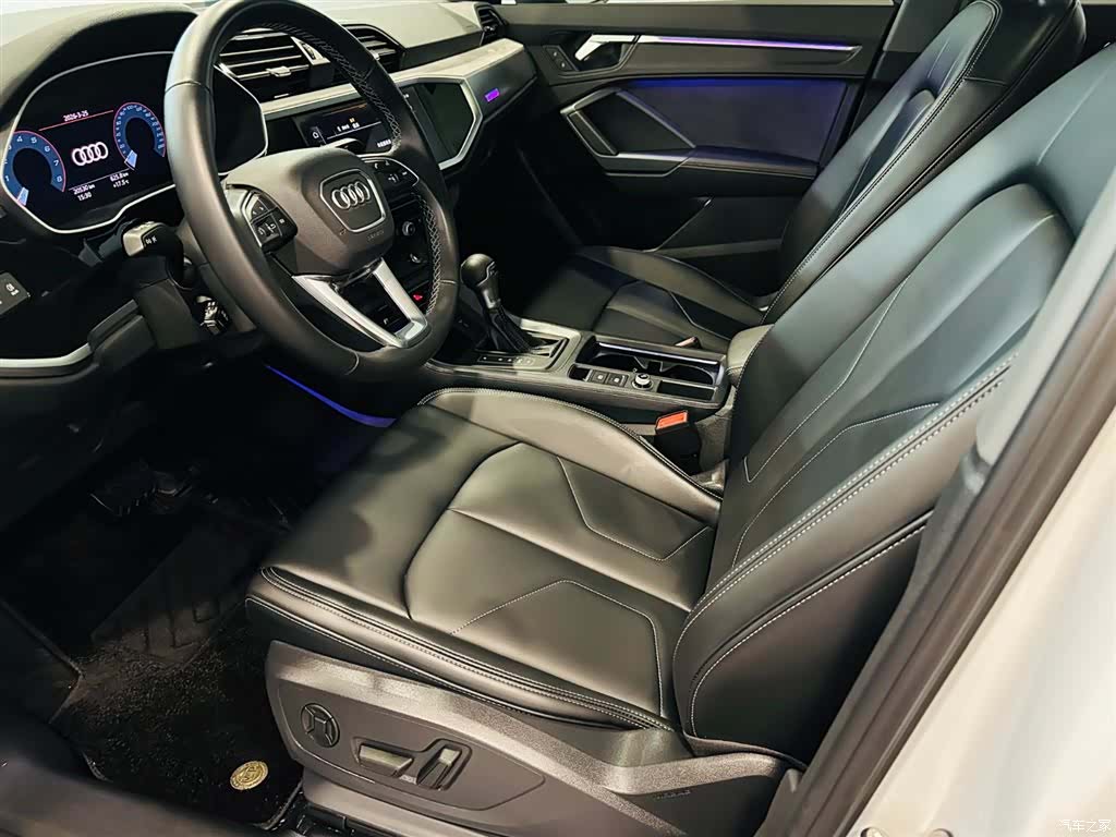 Audi Q3, 2024 10