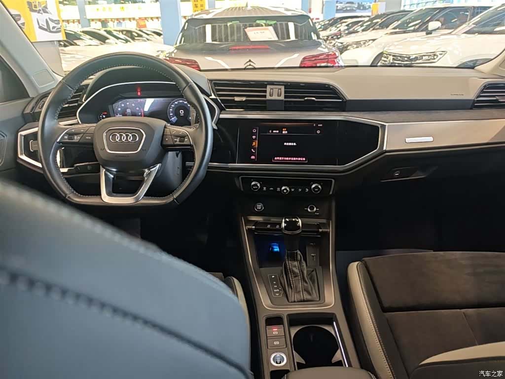 Audi Q3, 2026 10