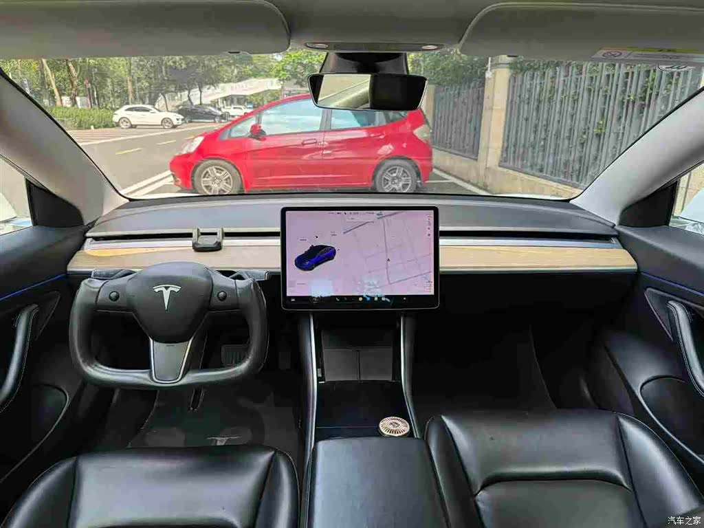 Tesla Model 3, 2020 7