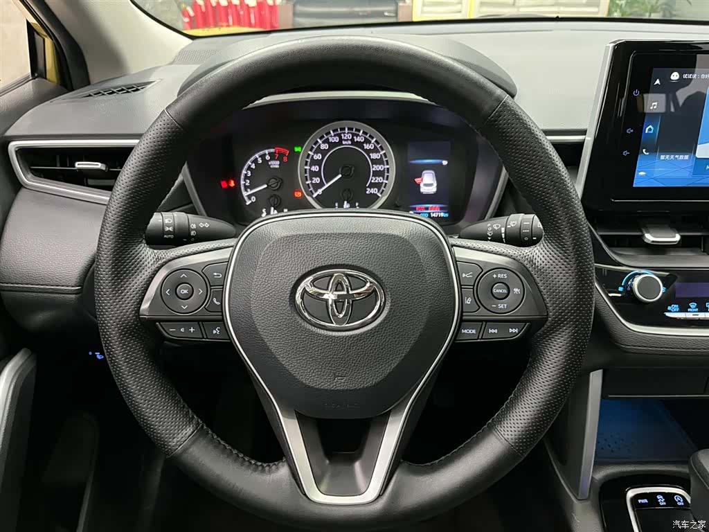Toyota Frontlander, 2022 3