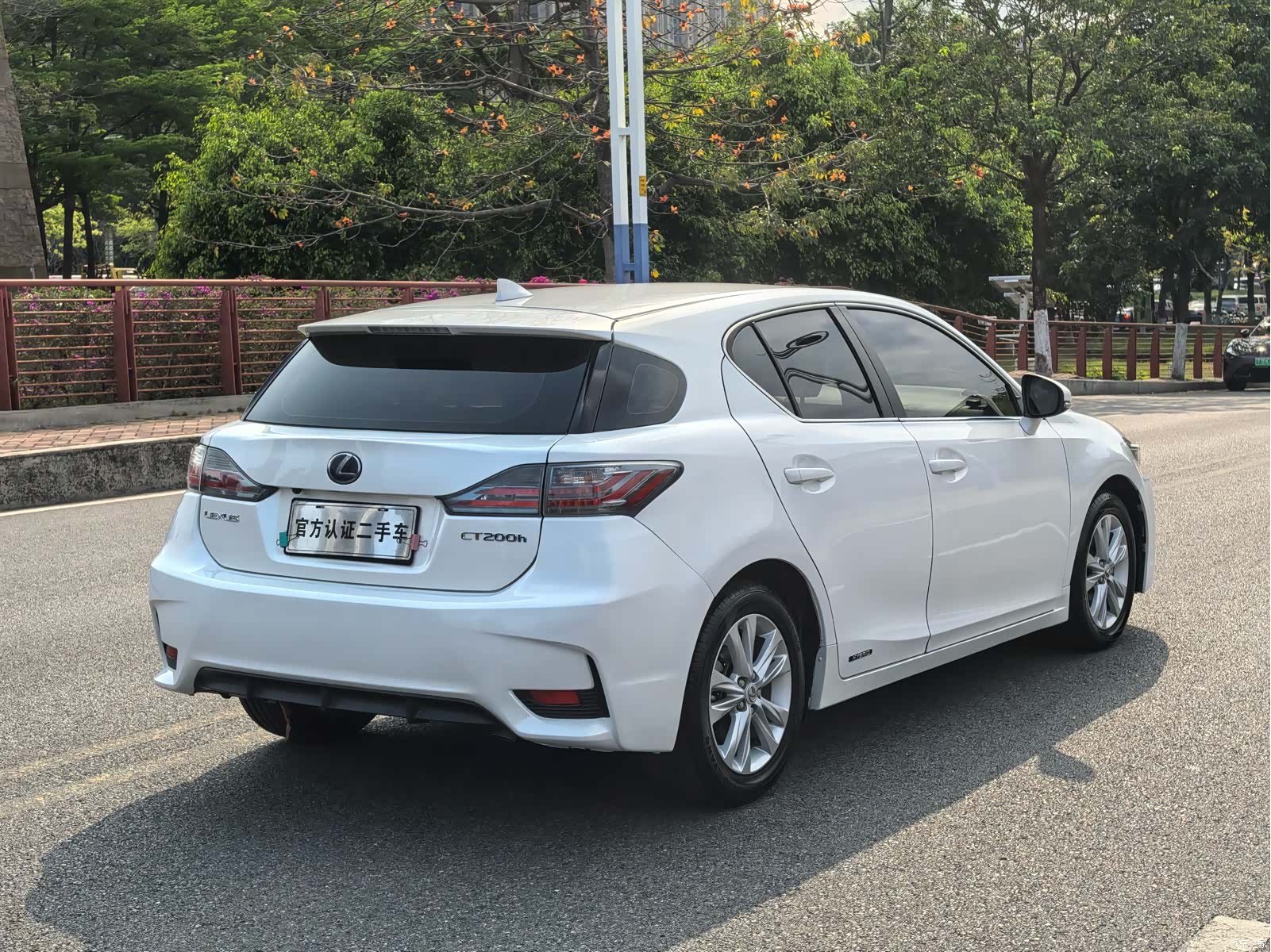 Lexus CT, 2015 10