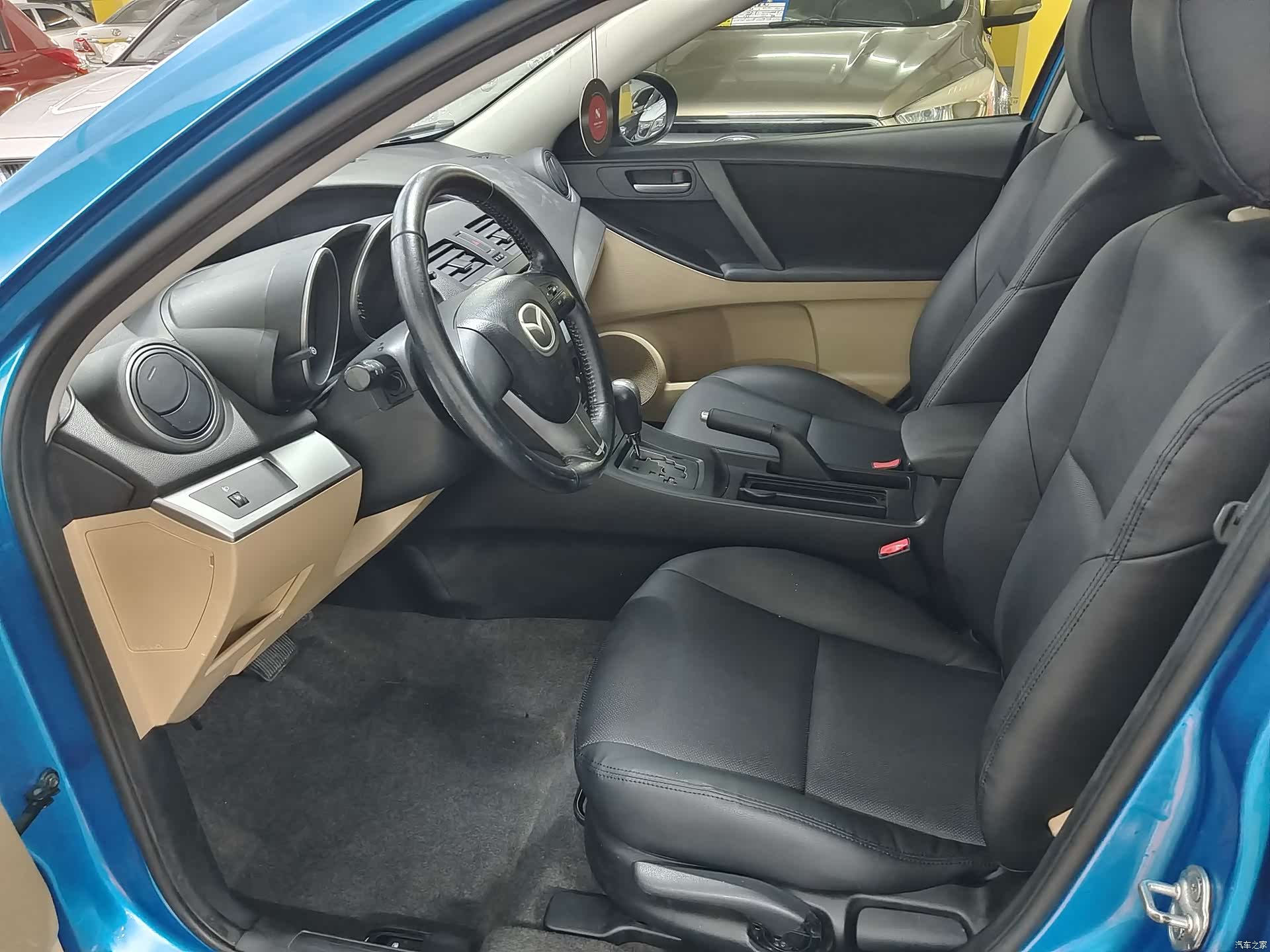 Mazda 3, 2013 7