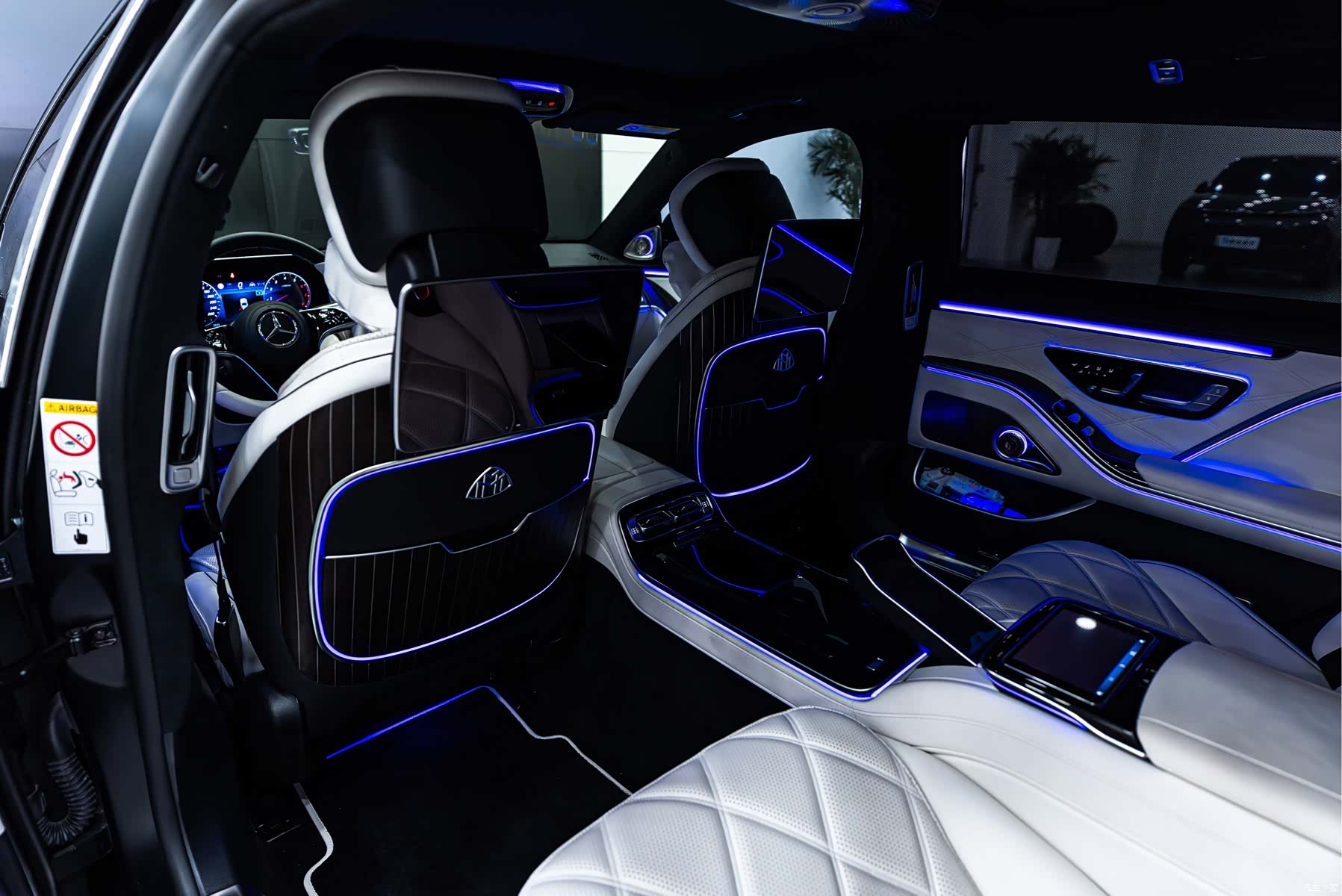 Maybach S-Class, 2023 11