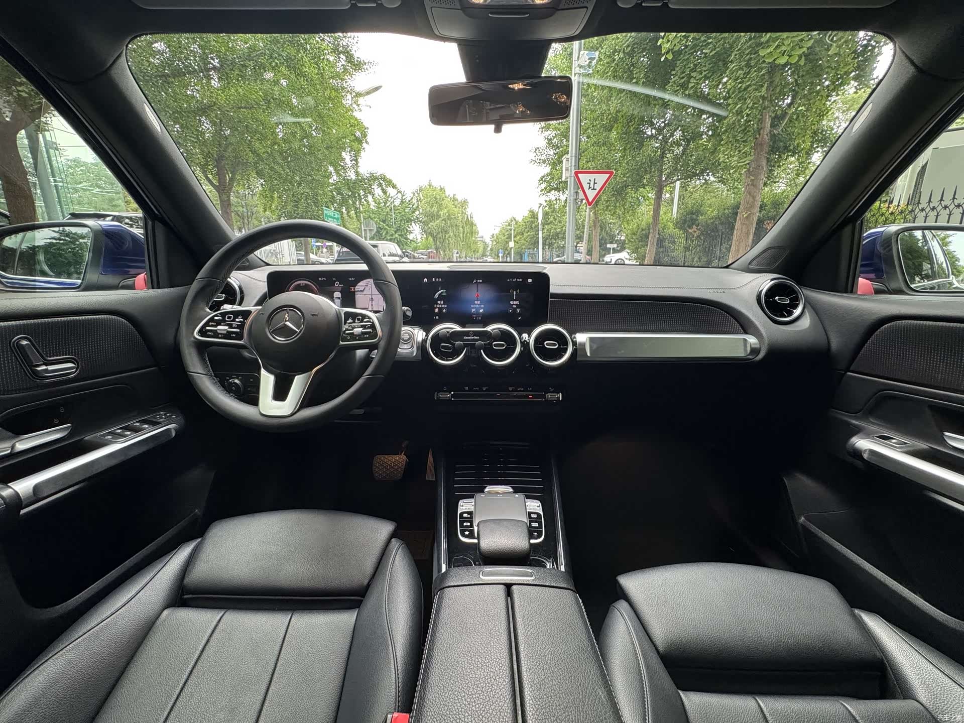 Mercedes-Benz GLB, 2021 6