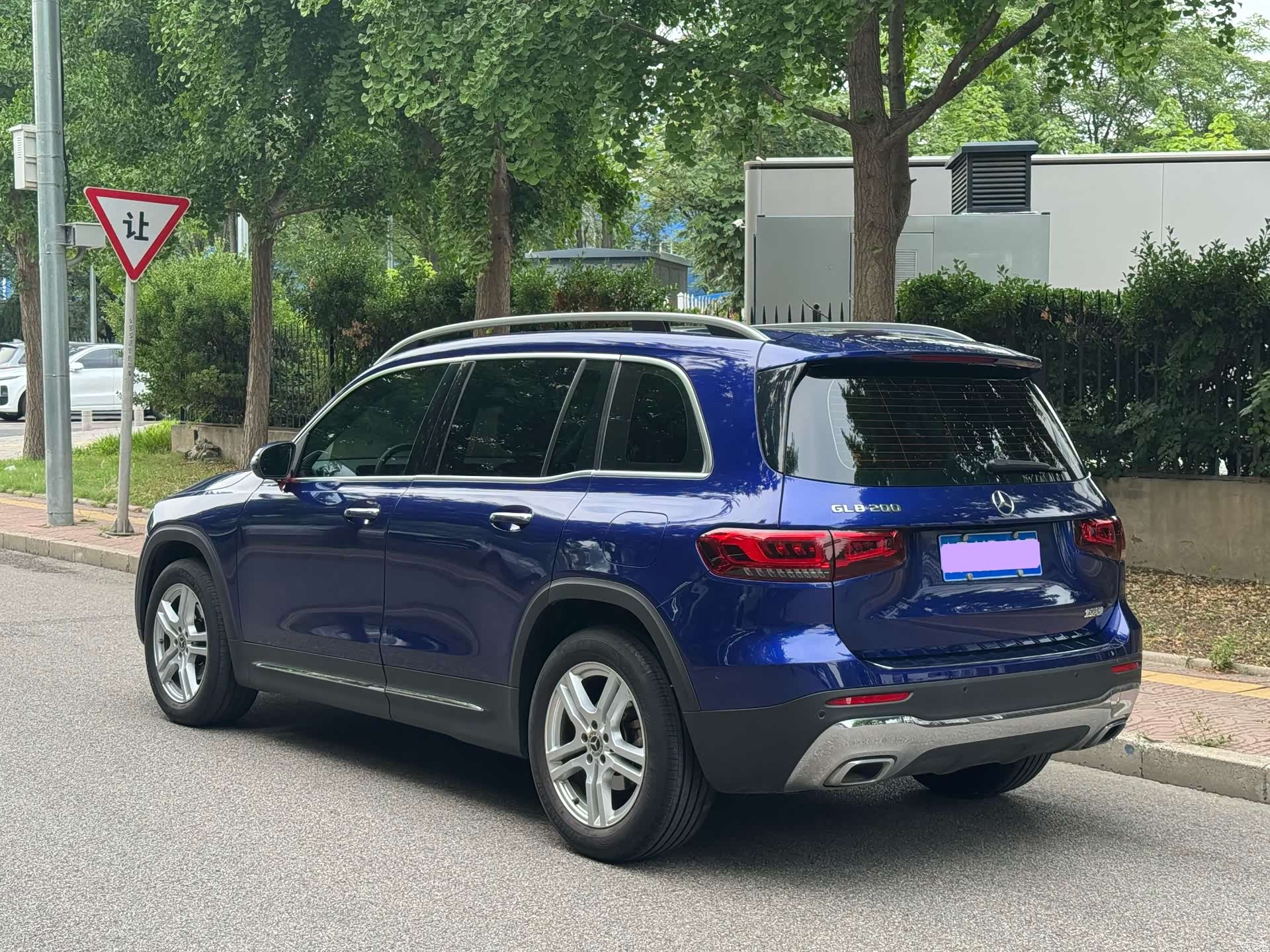 Mercedes-Benz GLB, 2021 23