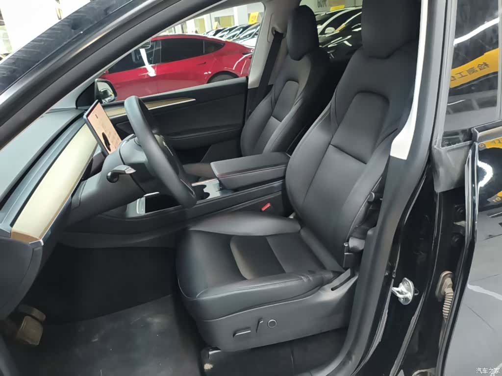 Tesla Model Y, 2021 15