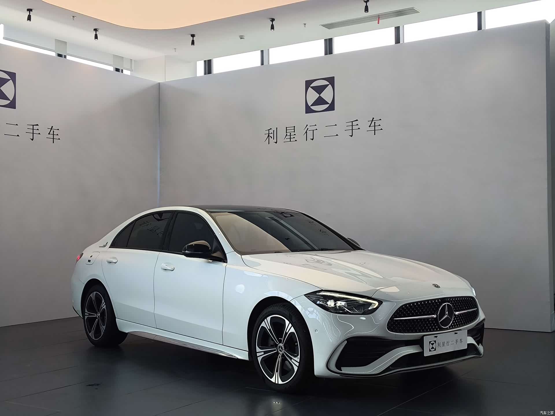 Mercedes-Benz C-Class, 2021 3