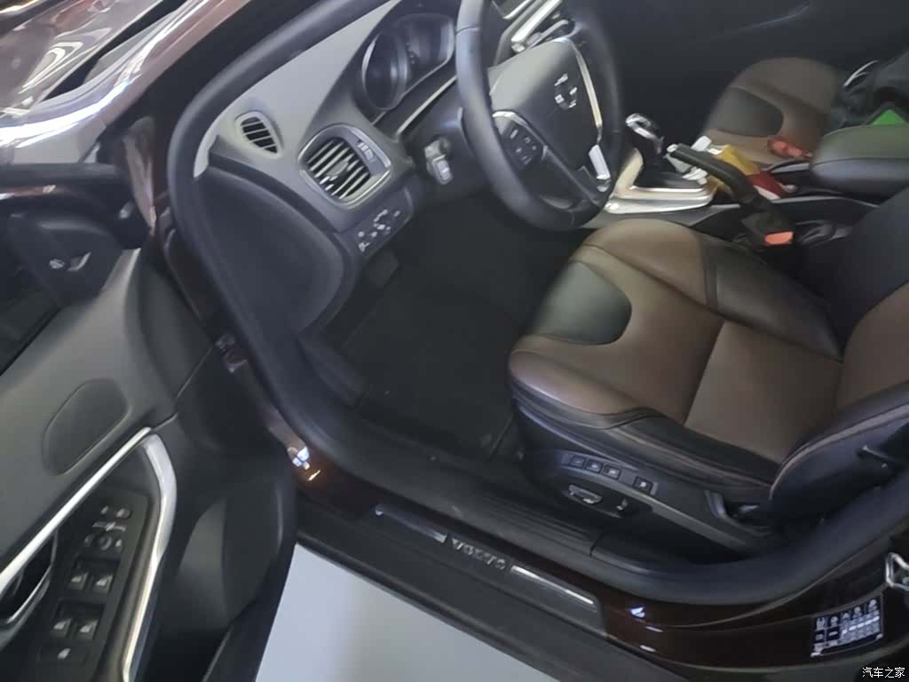Volvo V40, 2018 16