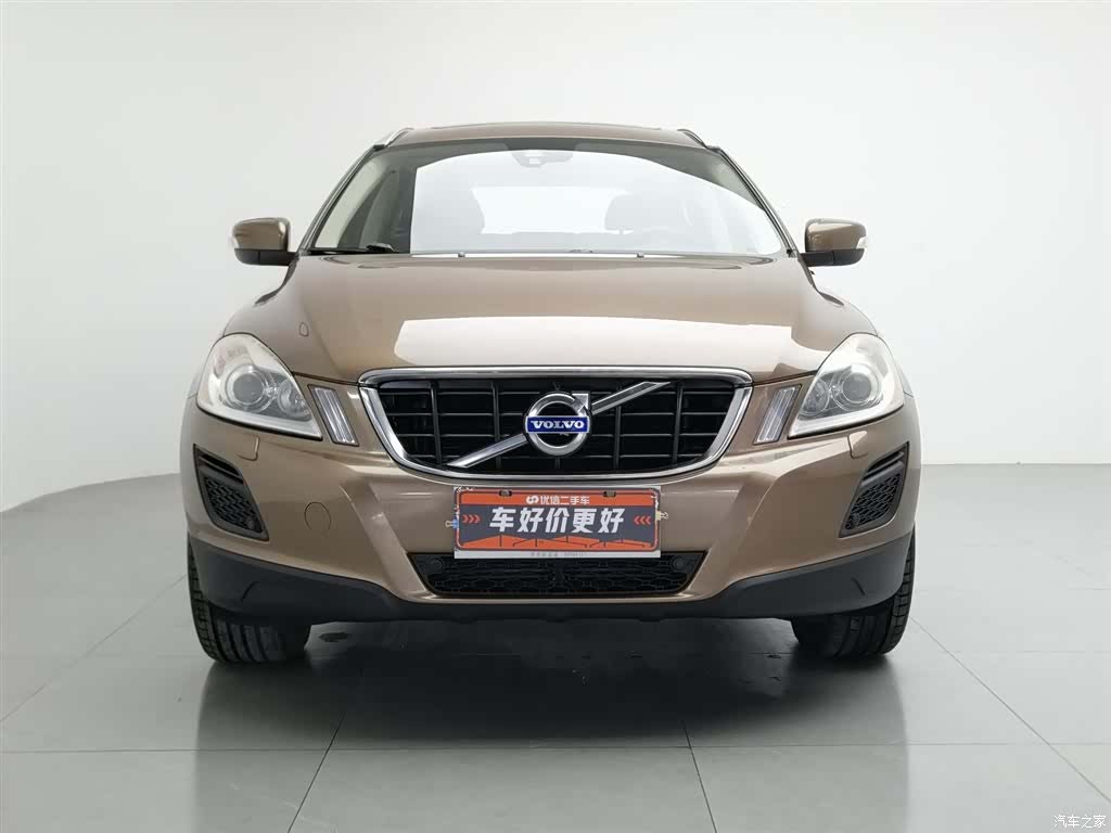 Volvo XC60, 2013 3