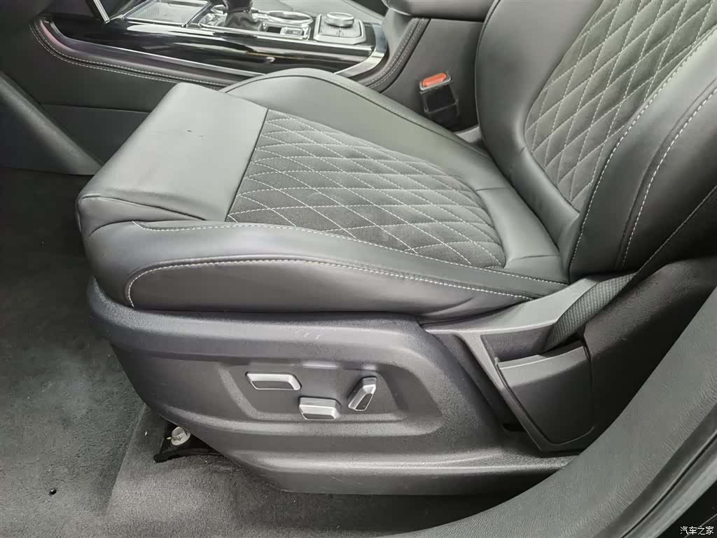 Hongqi HS7, 2019 20