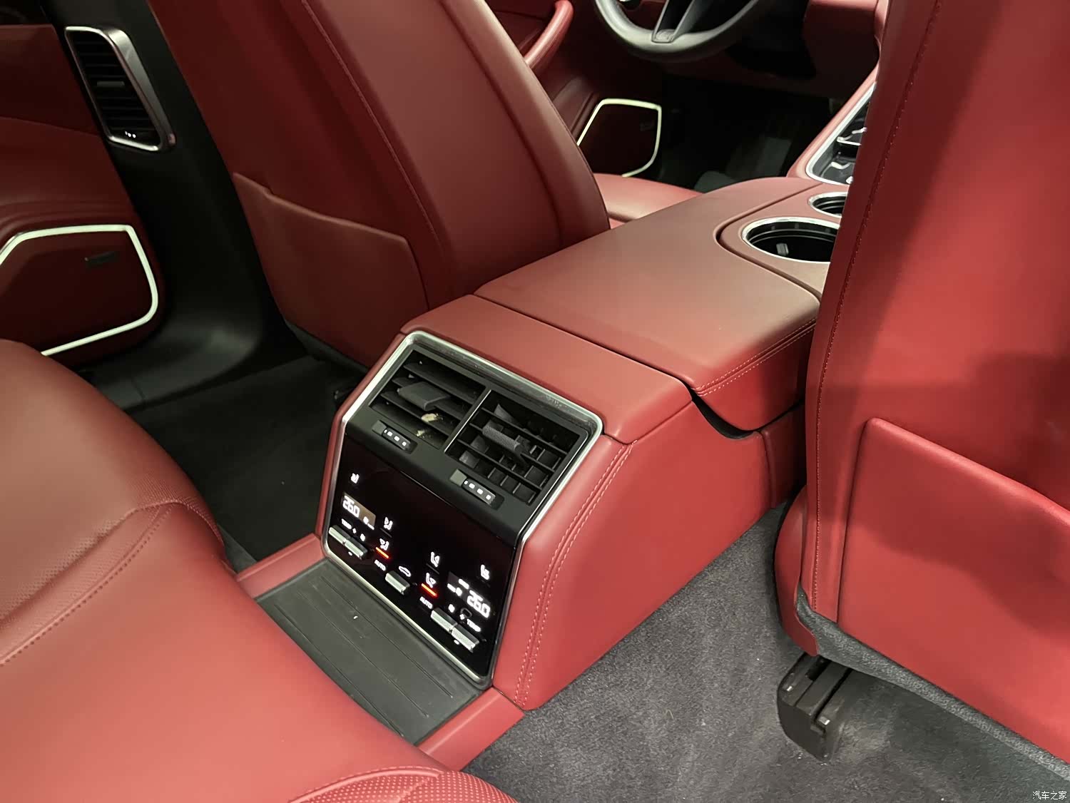 Porsche Panamera, 2023 24