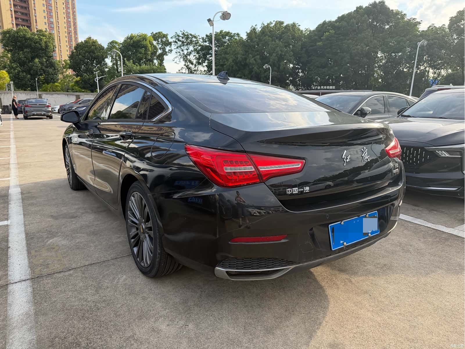 Hongqi H5, 2021 9