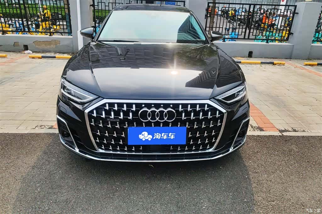 Audi A8L, 2024 2