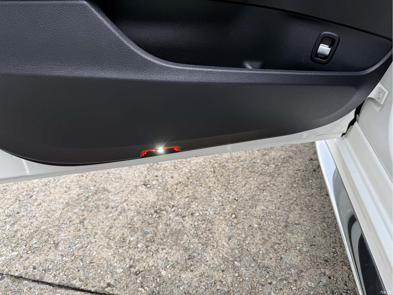 Mercedes-Benz C-Class, 2021 12