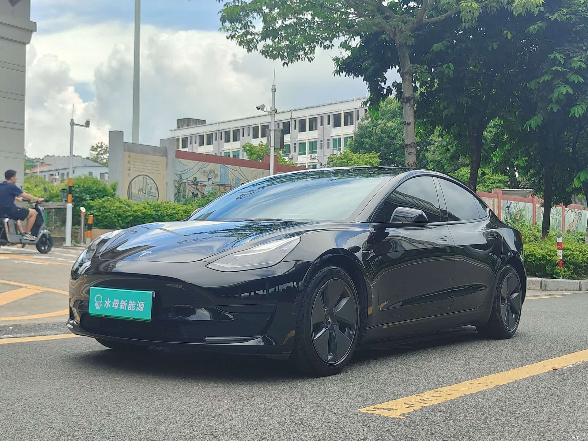 Tesla Model 3, 2021 1