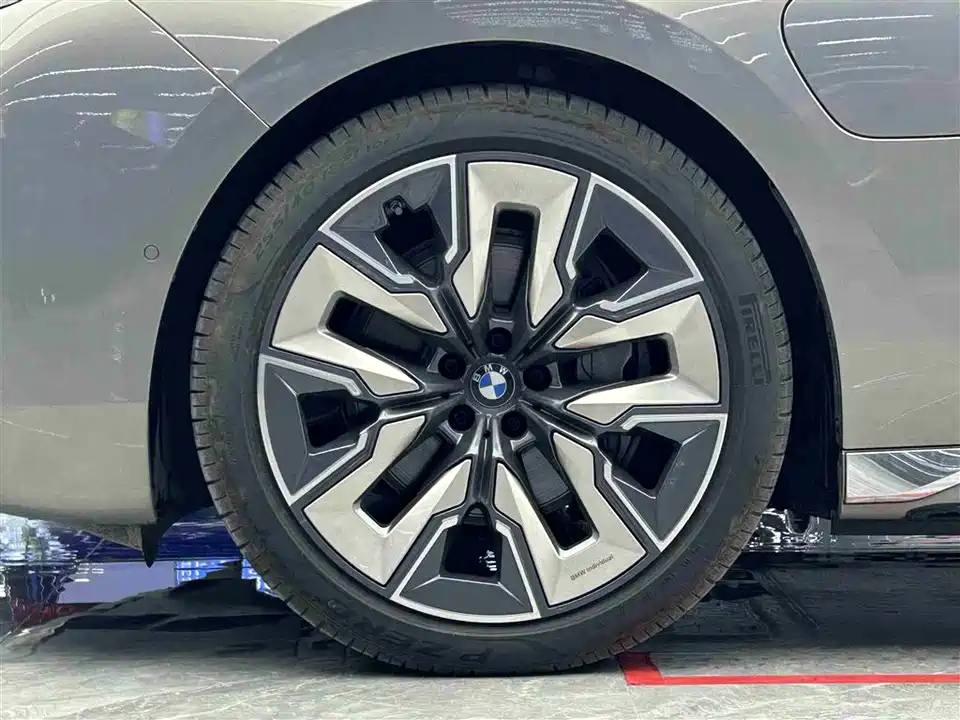 BMW i7 BMW i7