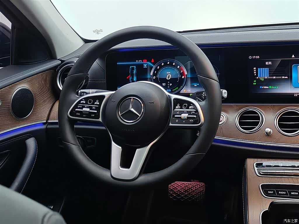 Mercedes-Benz E-Class, 2019 19